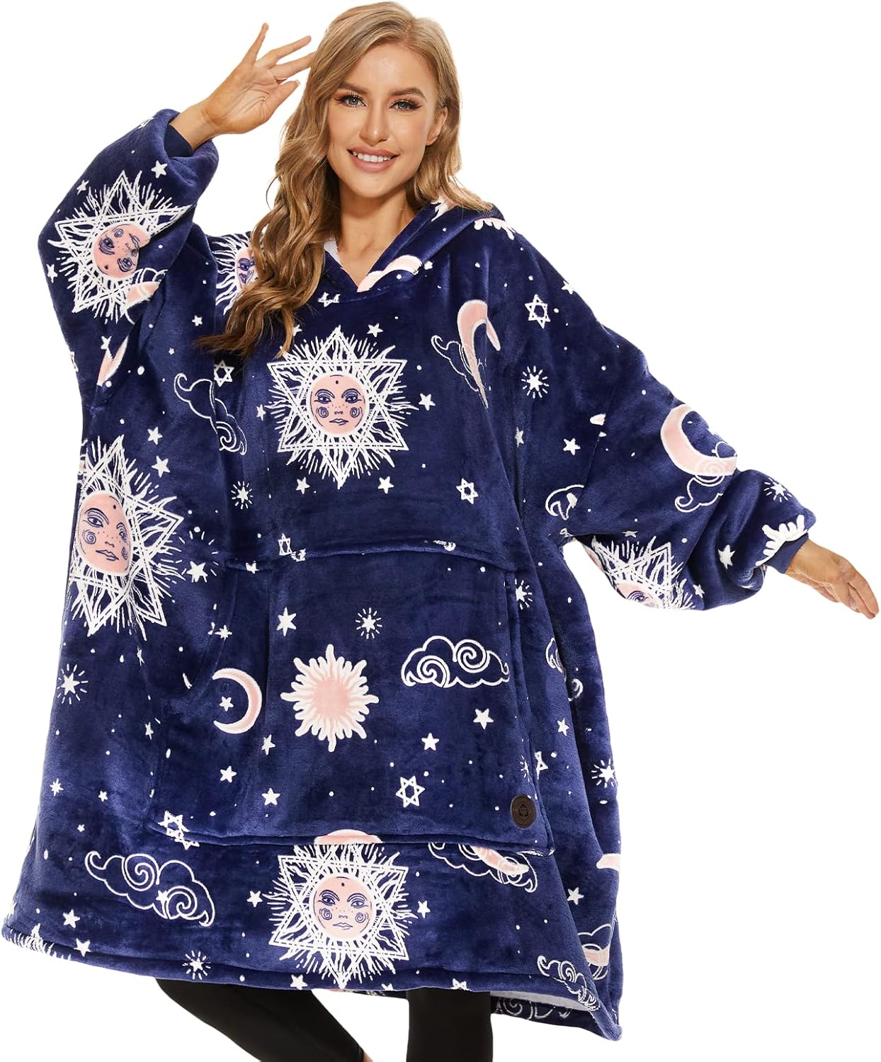 THREE POODLE Wearable Blanket Hoodie for Ultimate Comfort