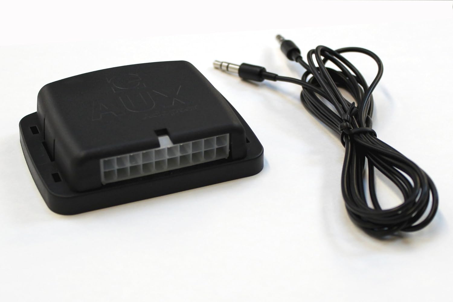 GROM MBUSDA1 MP3 Smartphone Auxiliary Adapter Kit for Honda