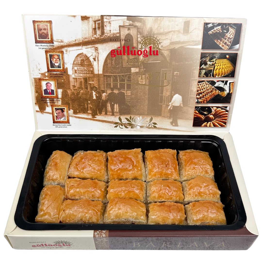 Gulluoglu Turkish Walnut Baklava - Freshly Made Delight