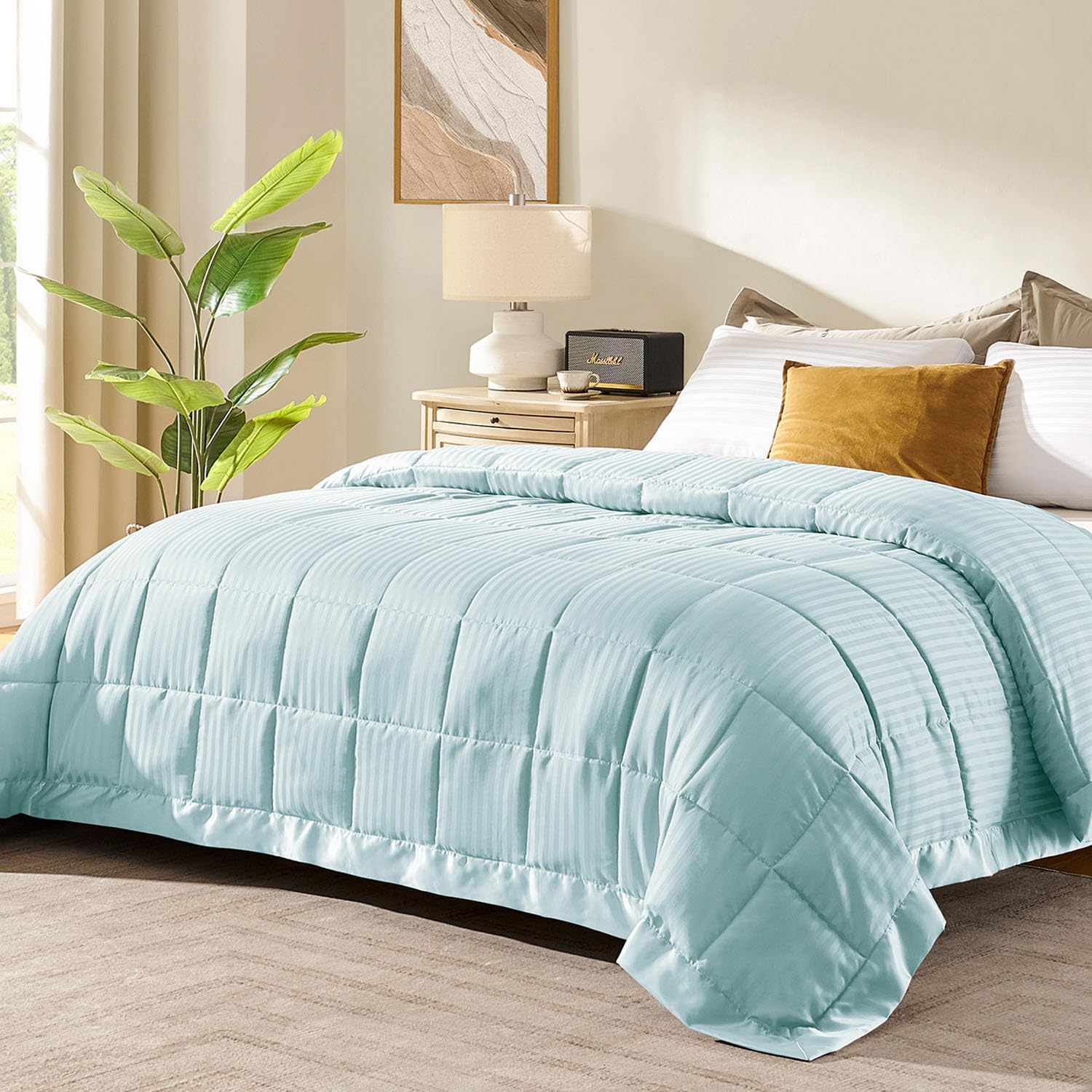 Downluxe Queen Size Blanket with Satin Trim for All Seasons