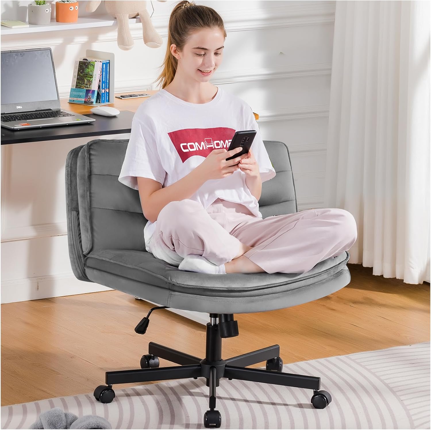 Swivel Velvet Office Chair - Comfort & Style