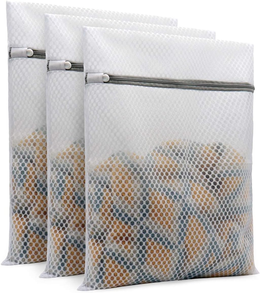 Protect Delicates with 3Pcs Medium Mesh Bags