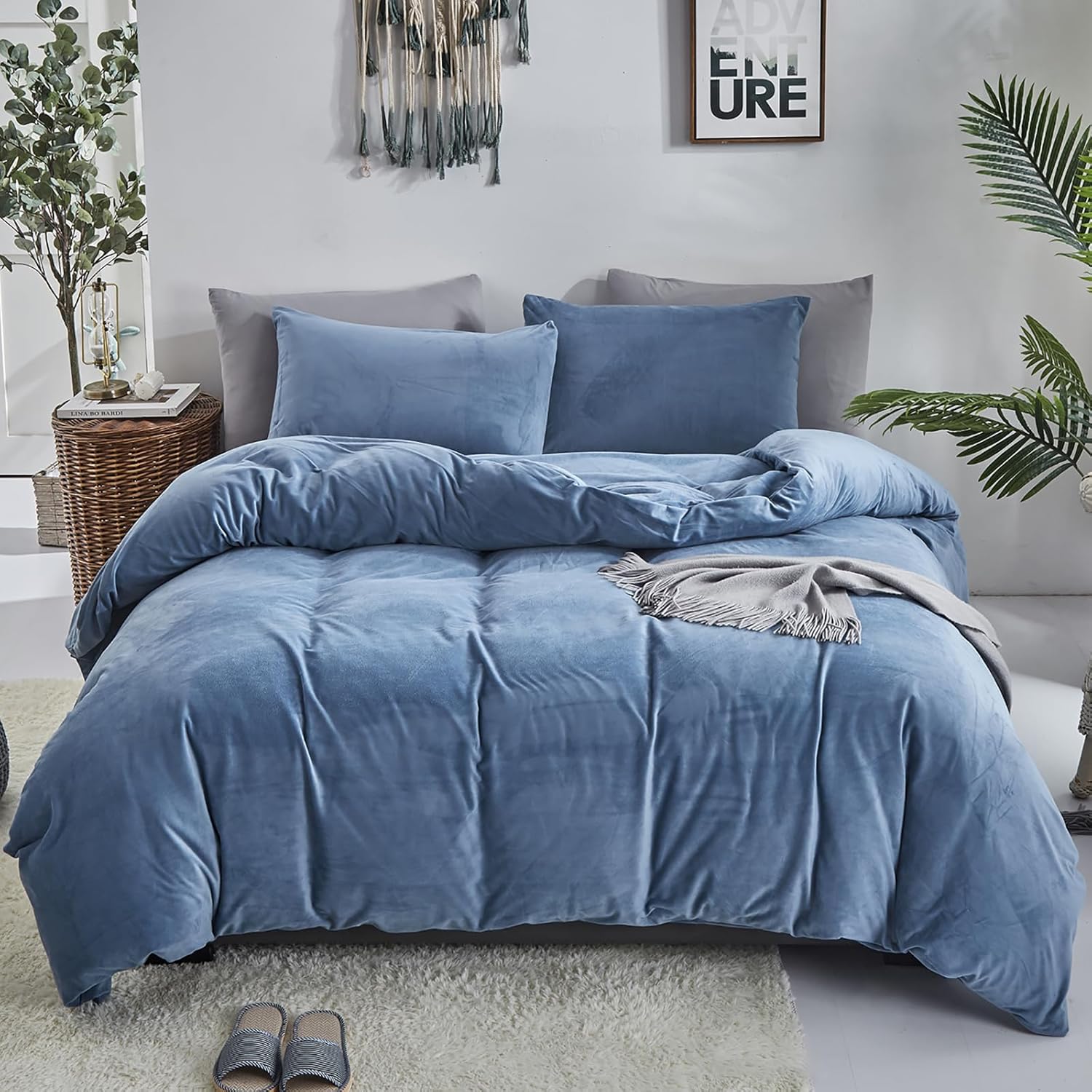 Luxlovery Blue Velvet Queen Comforter Set for Cozy Winters