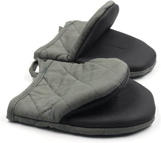 Silicone Short Oven Mitts - 500C Heat Resistant, Non-Slip Grip, Machine Washable