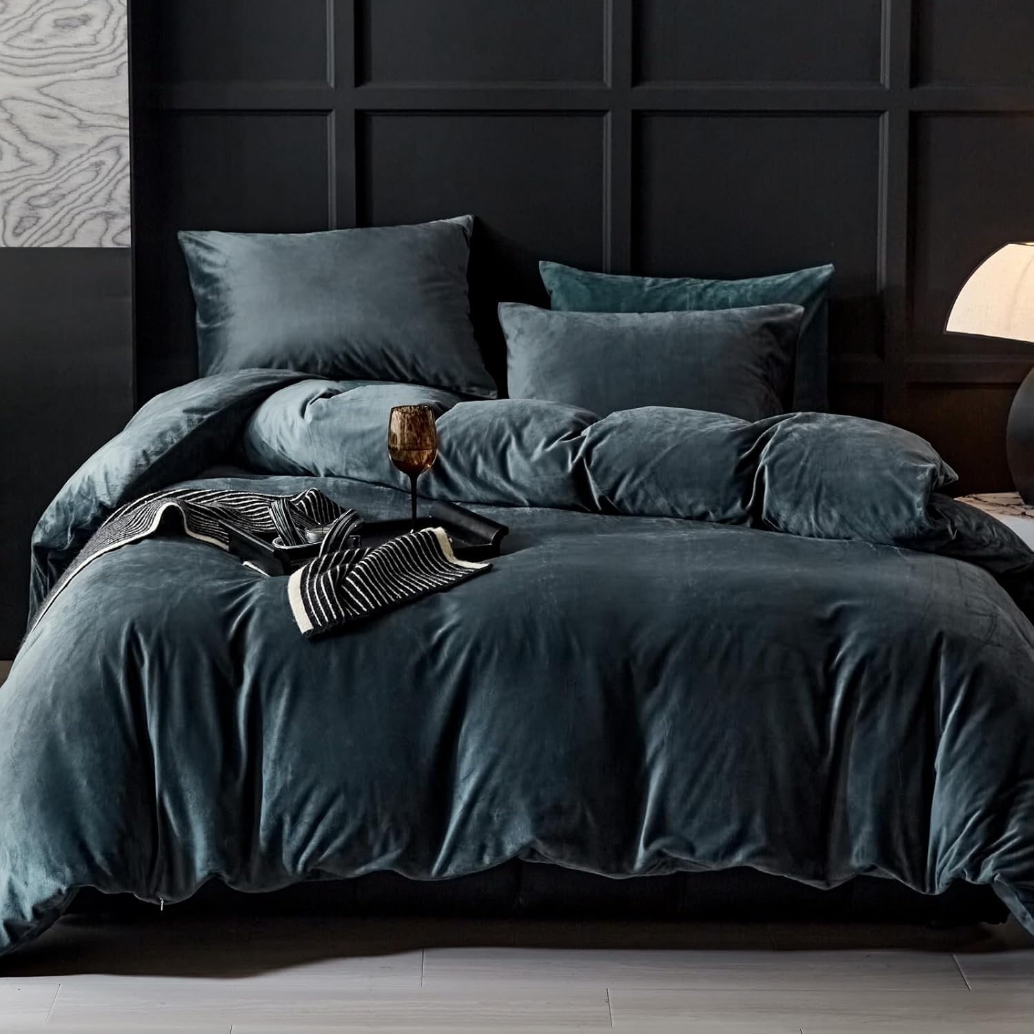 WARMDERN Dark Grey Flannel Velvet Duvet Cover Set for King Size