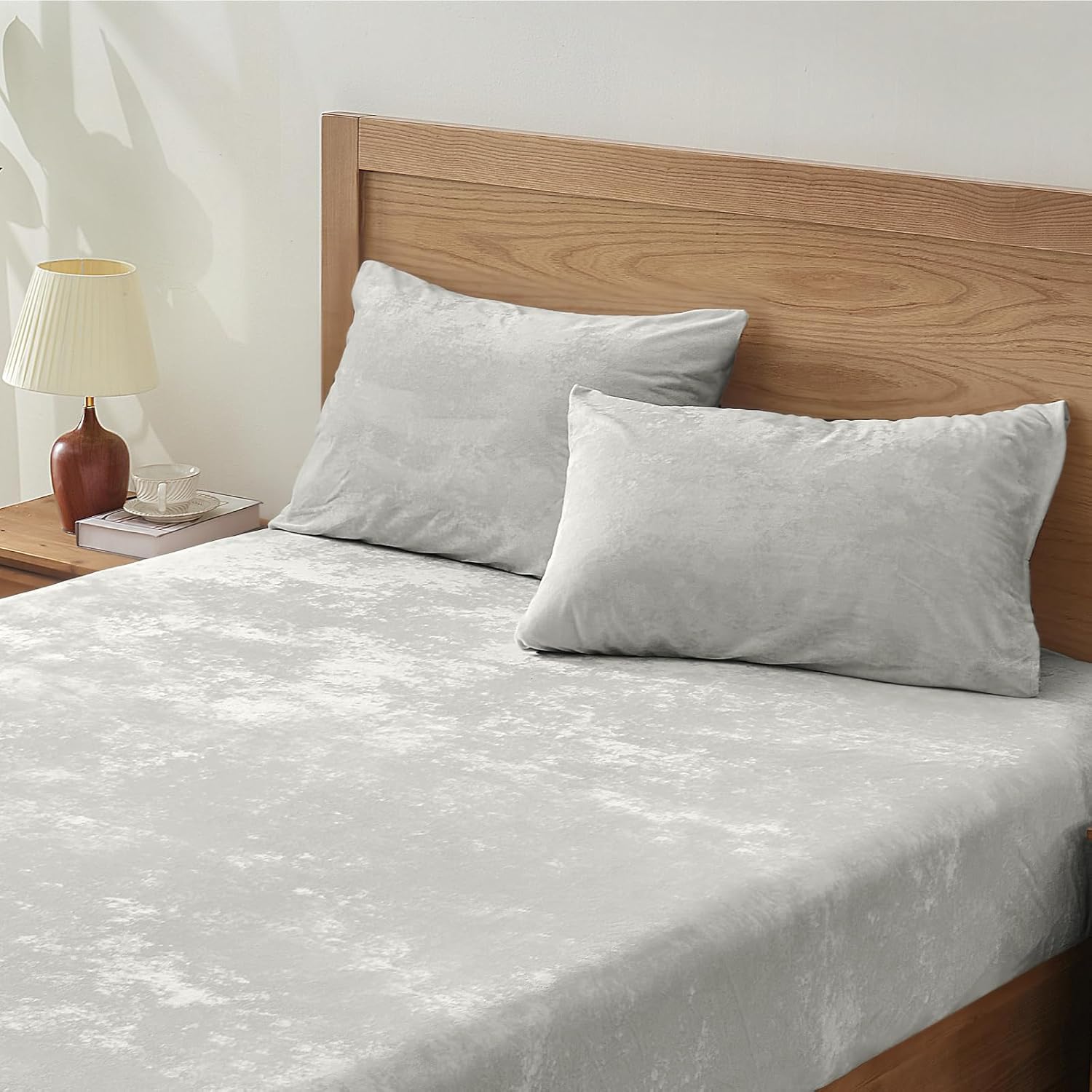 BEDELITE Velvet Fitted Sheet Set for Luxurious Sleep Comfort
