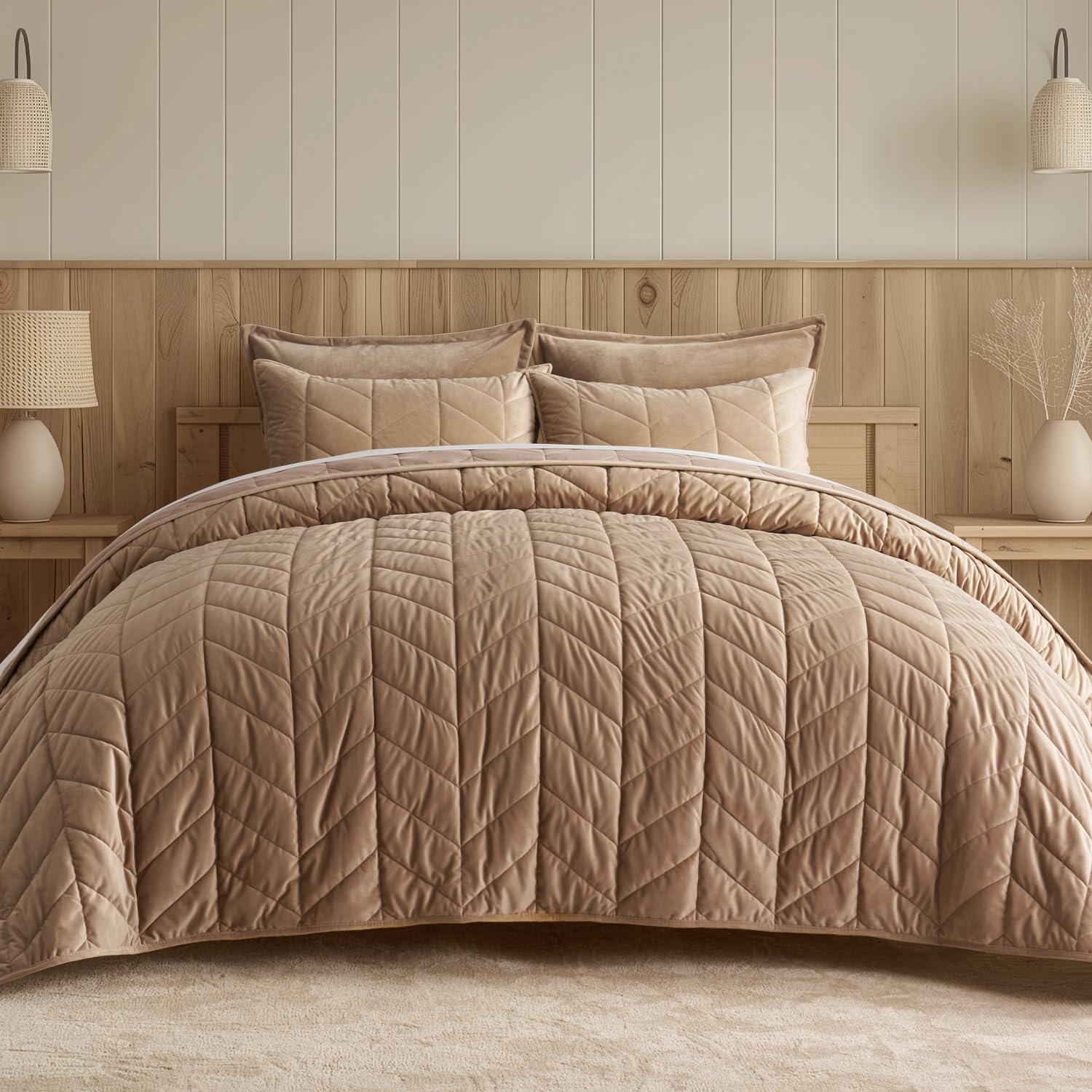 Luxurious Queen Velvet Quilts Set for All Seasons by EVERGRACE