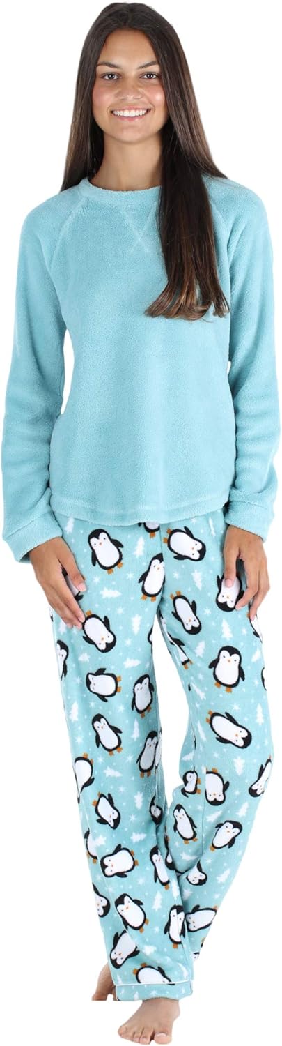 PajamaMania Women's Fleece Long Sleeve Pajama Set for Comfort