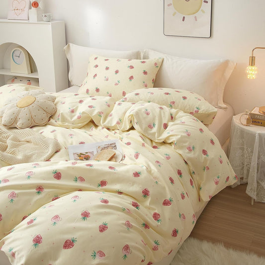 HighBuy Queen Comforter Set for Girls with Strawberry Design