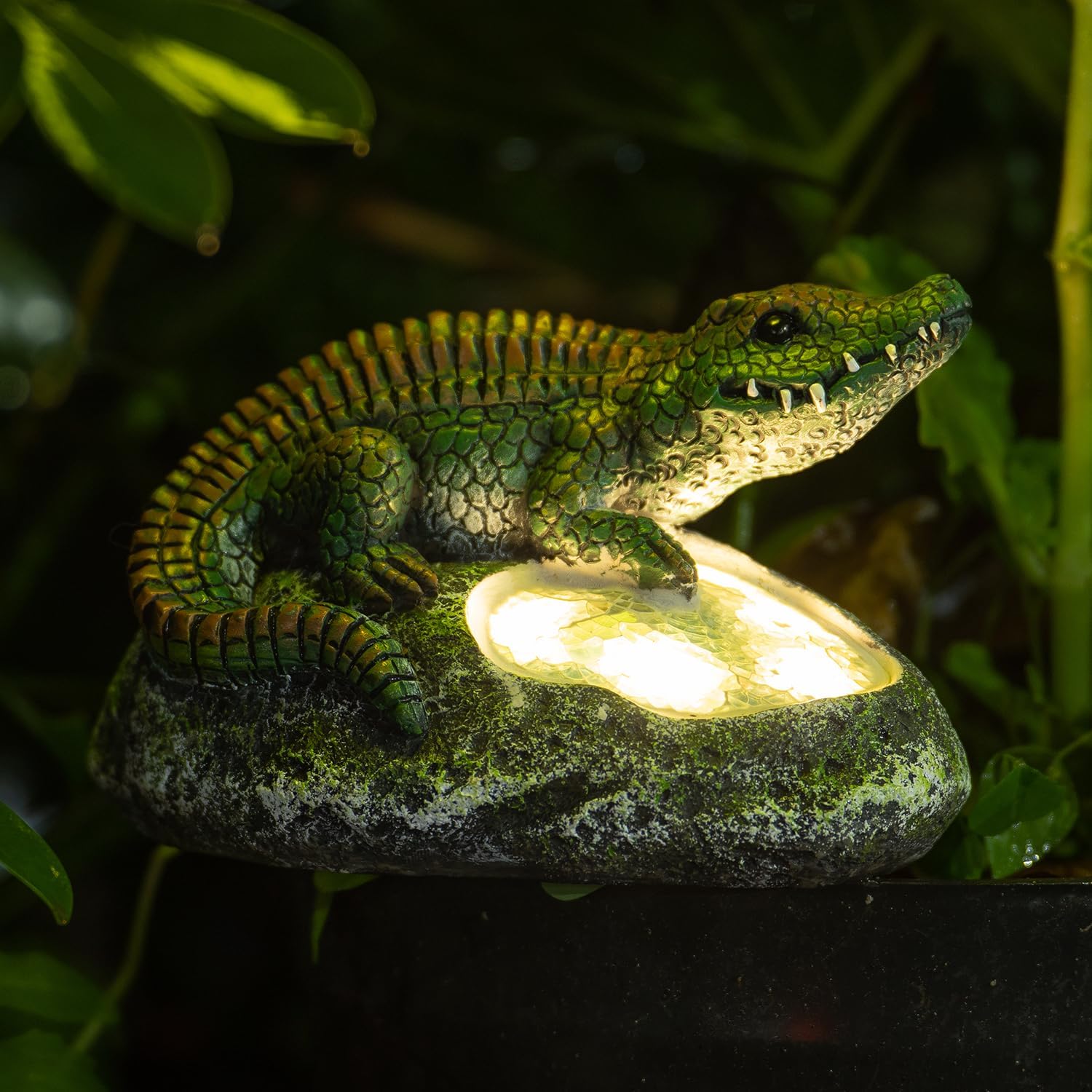 Solar Crocodile Garden Statue for Outdoor Decor and Lighting