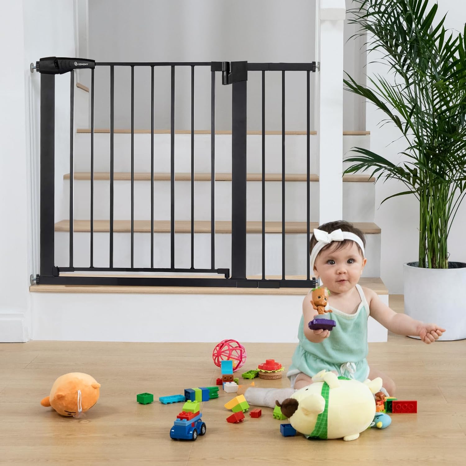 COMOMY 30 Tall Baby Gate for Stairs and Doorways, Black