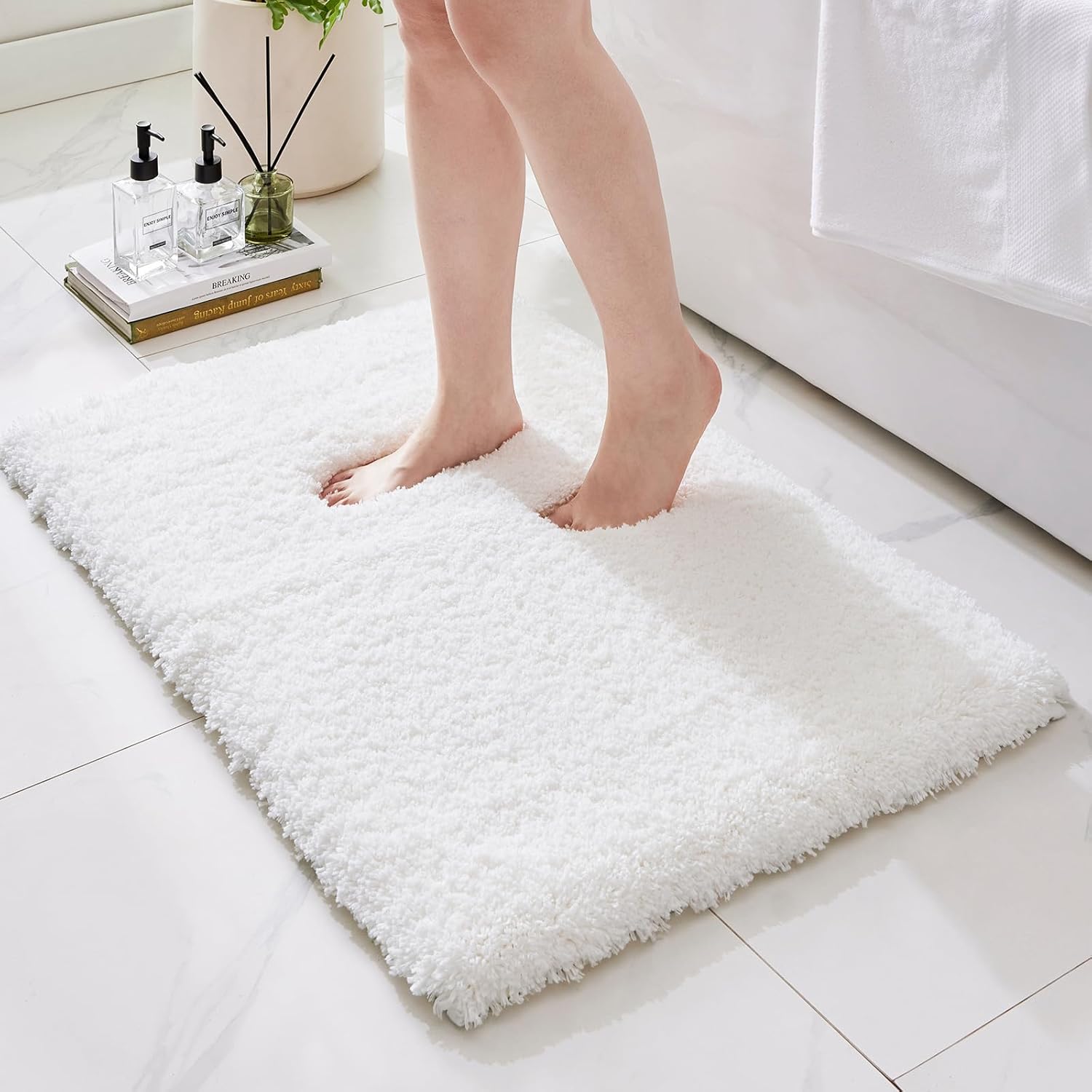Bathroom Rugs White 24x36 Machine Washable Thick Fluffy Mat