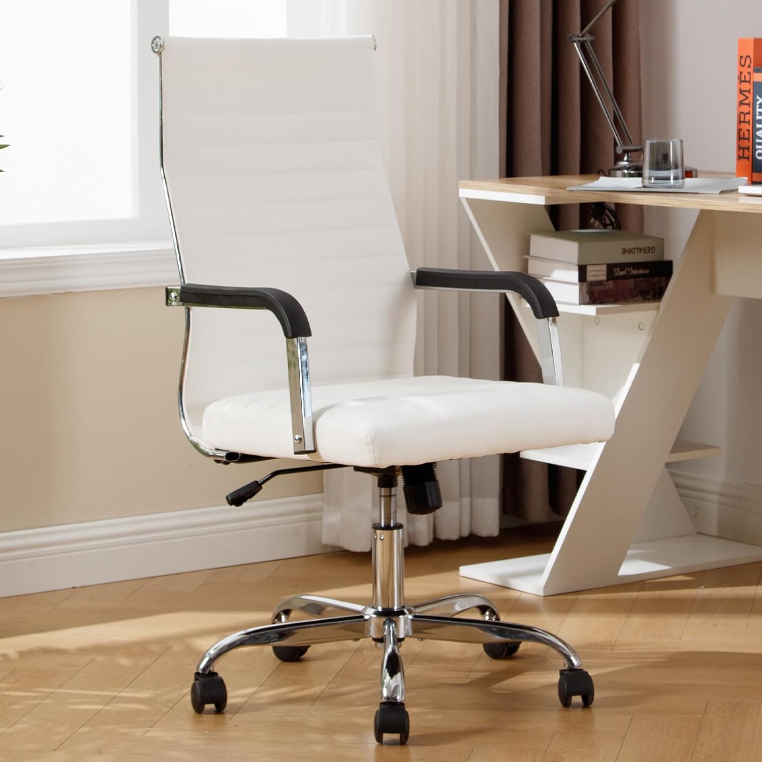 Haranuo Ribbed Executive Swivel Chair: Stylish Comfort!