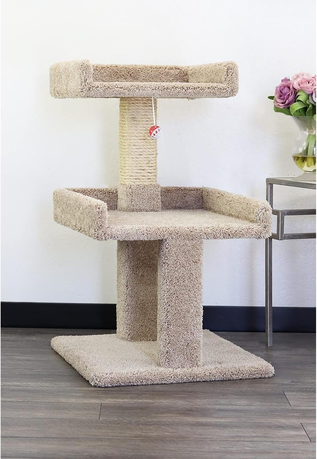 Spacious Cat Tree Perch for Large Cats with Durable Design