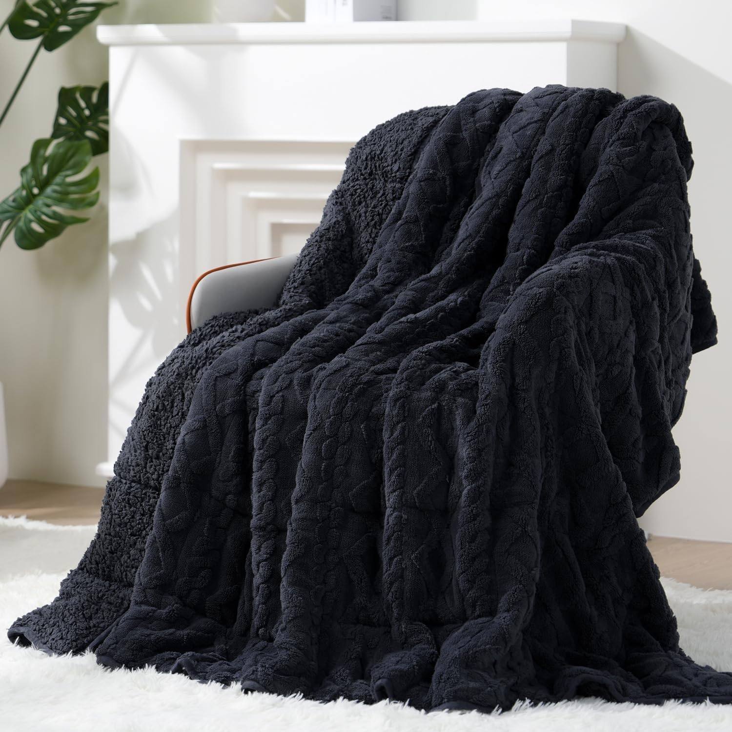 Super Fuzzy Soft Sherpa Fleece Weighted Blanket for Comfort
