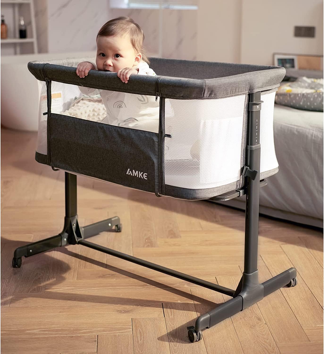 AMKE Baby Bassinets for Safe Co-Sleeping and Comfort