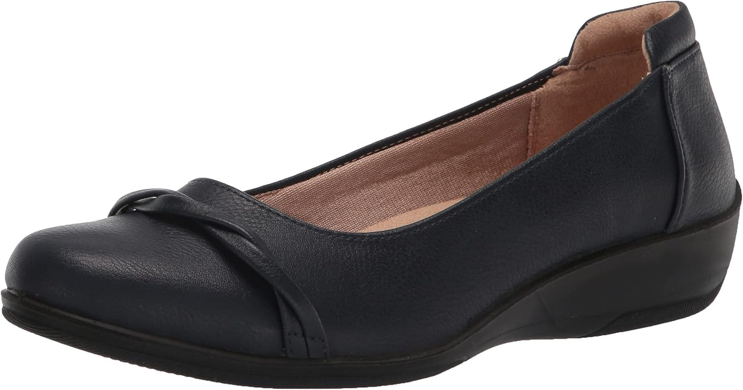 LifeStride Women's Impact Slip-On: Comfort and Style Combined