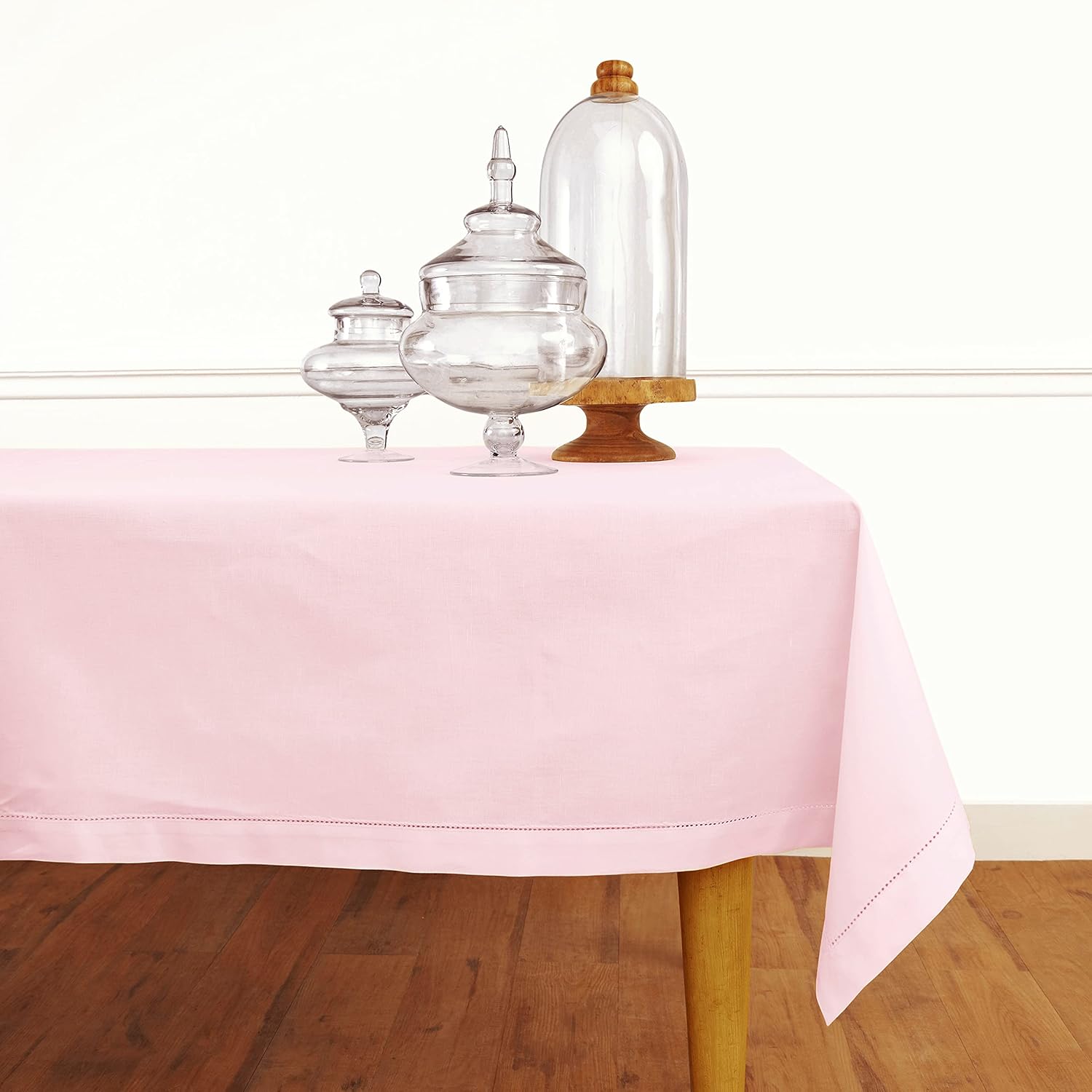 Elegant Pink Tablecloth 58 x 104 Inch for Stylish Occasions