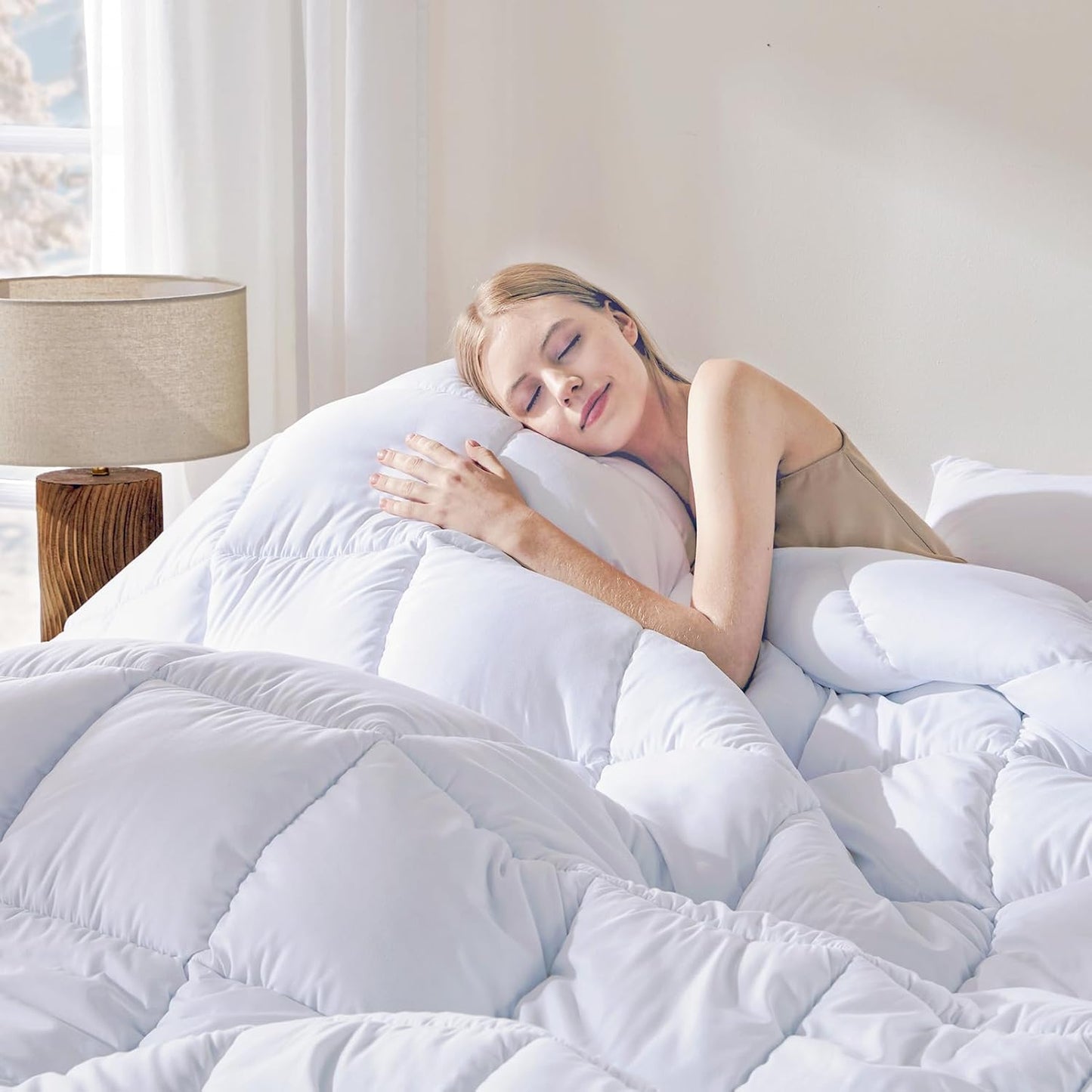 DOWNCOOL California King Size Comforter for All Seasons