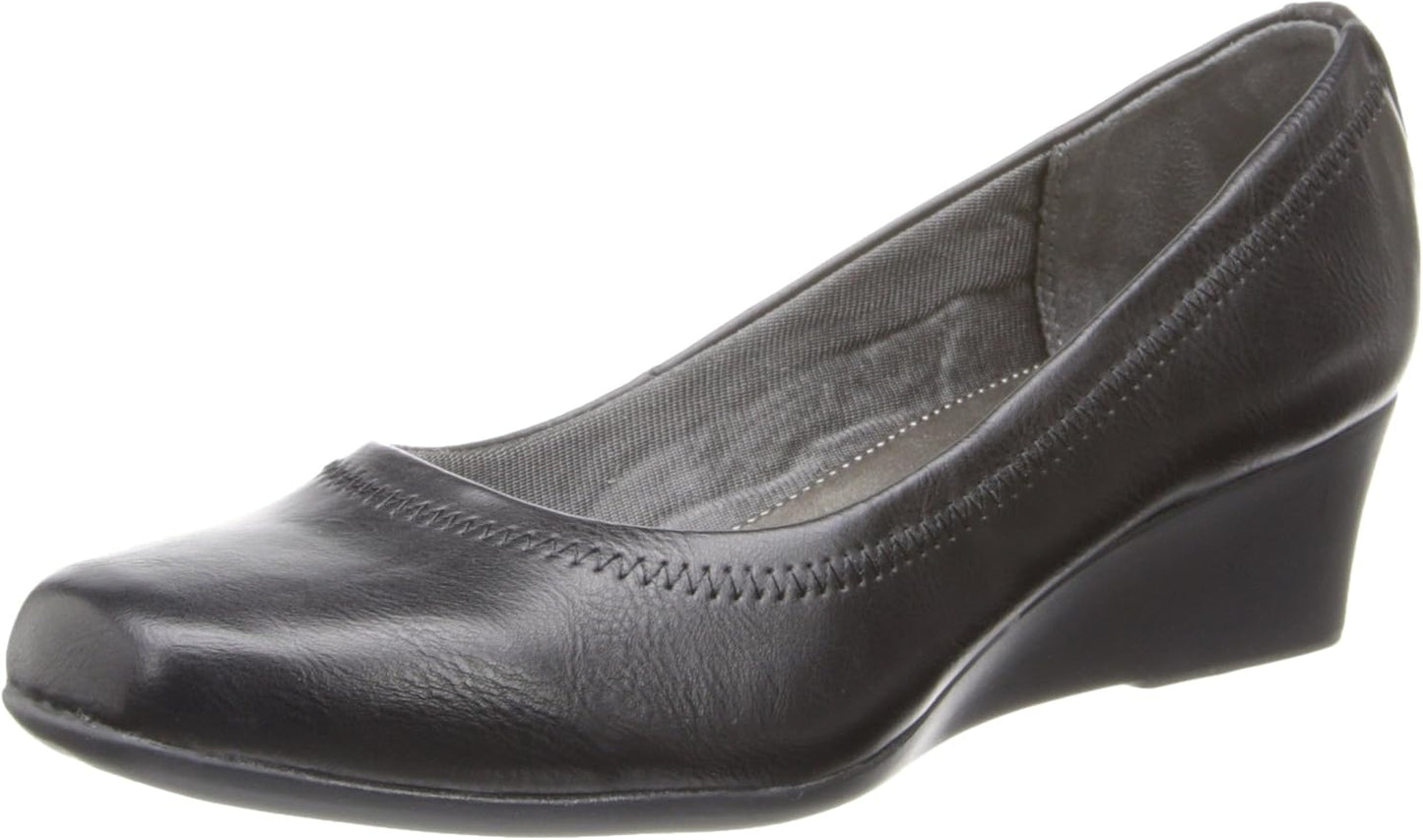 LifeStride Women's Groovy Pump: Comfort and Style Combined