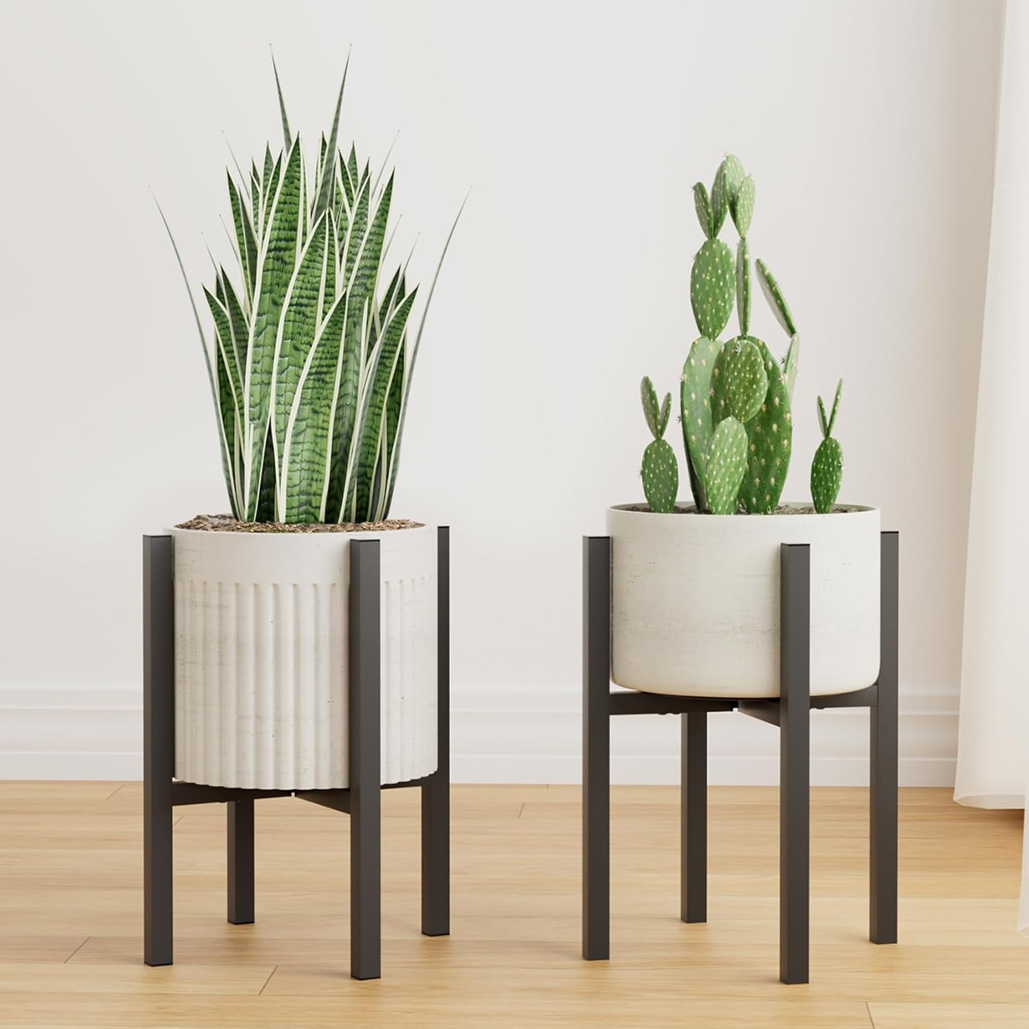 Adjustable Metal Plant Stand for Indoor and Outdoor Use