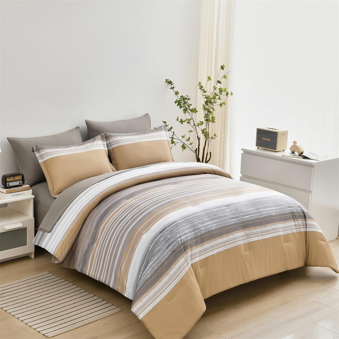 KAKIJUMN King Size 7 Piece Bed in a Bag Stripe Comforter Set