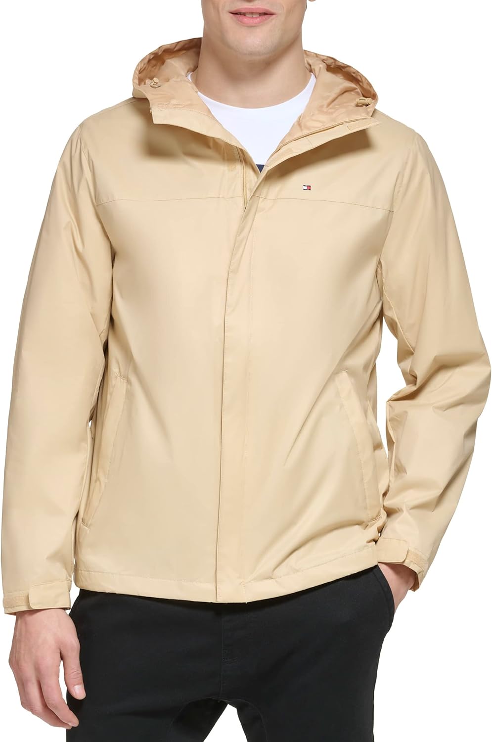 Tommy Hilfiger Men's Lightweight Waterproof Hooded Jacket Review