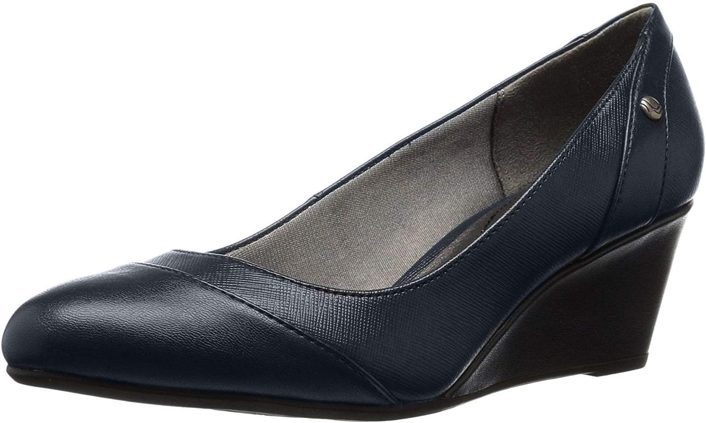 LifeStride Women's Dreams Pump: Comfort and Style Combined
