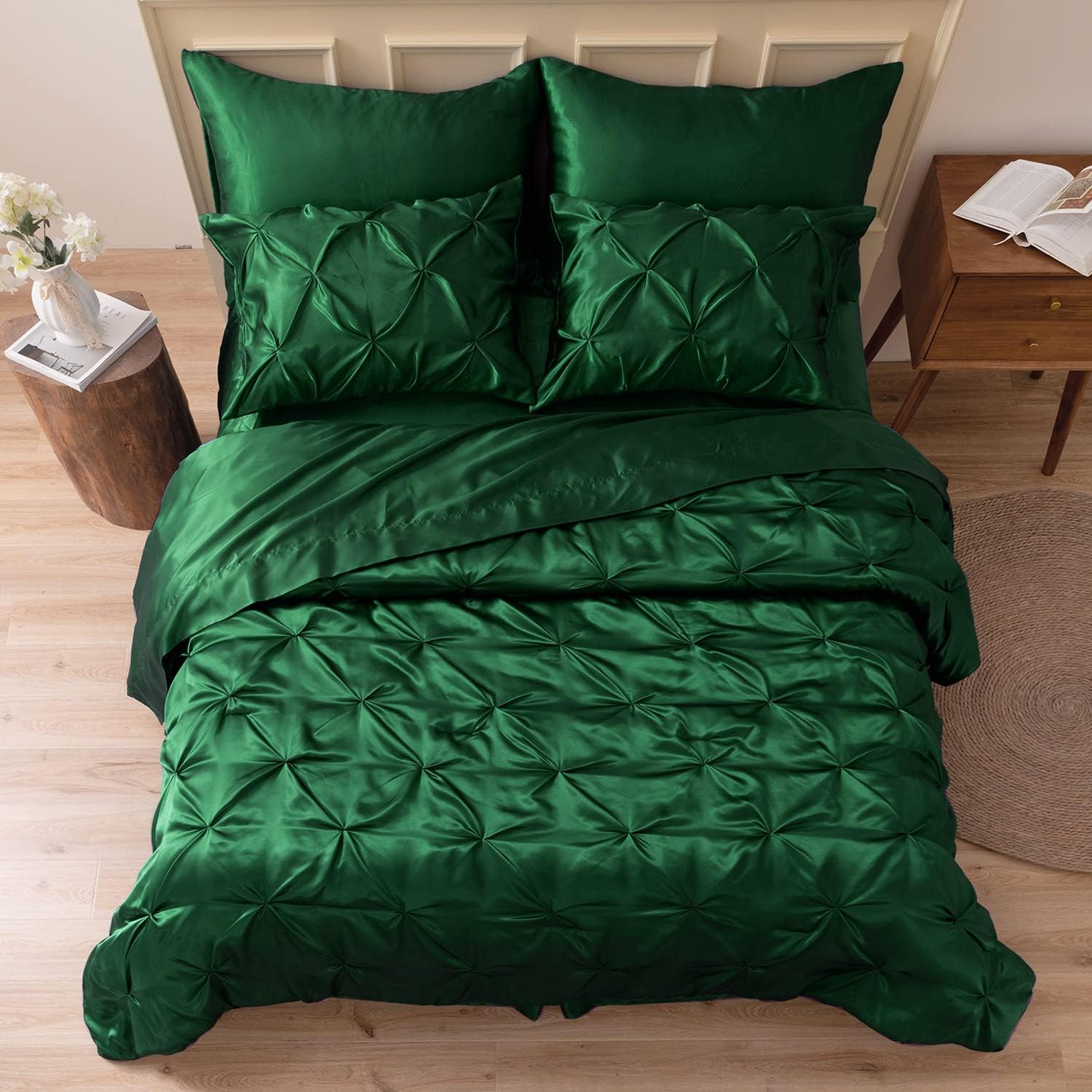 Luxurious Pinch Pleat Satin Comforter Queen 7 Piece Set