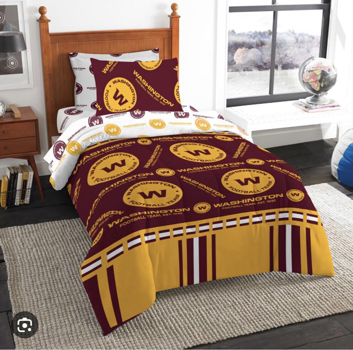 NFL Unisex-Adult Bed in a Bag Set for True Fans Comfort