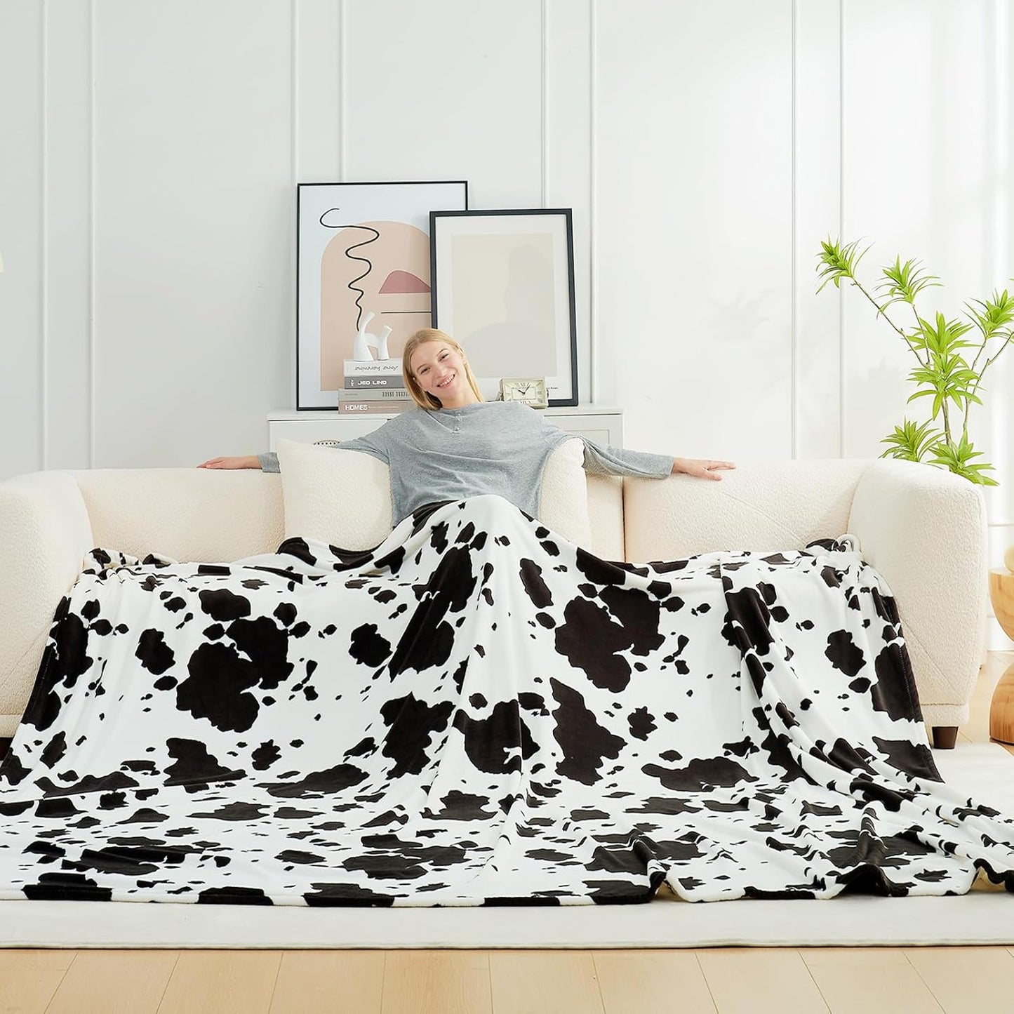 Cozy Bliss Oversized King Throw Blanket - Soft Warm Cow Print