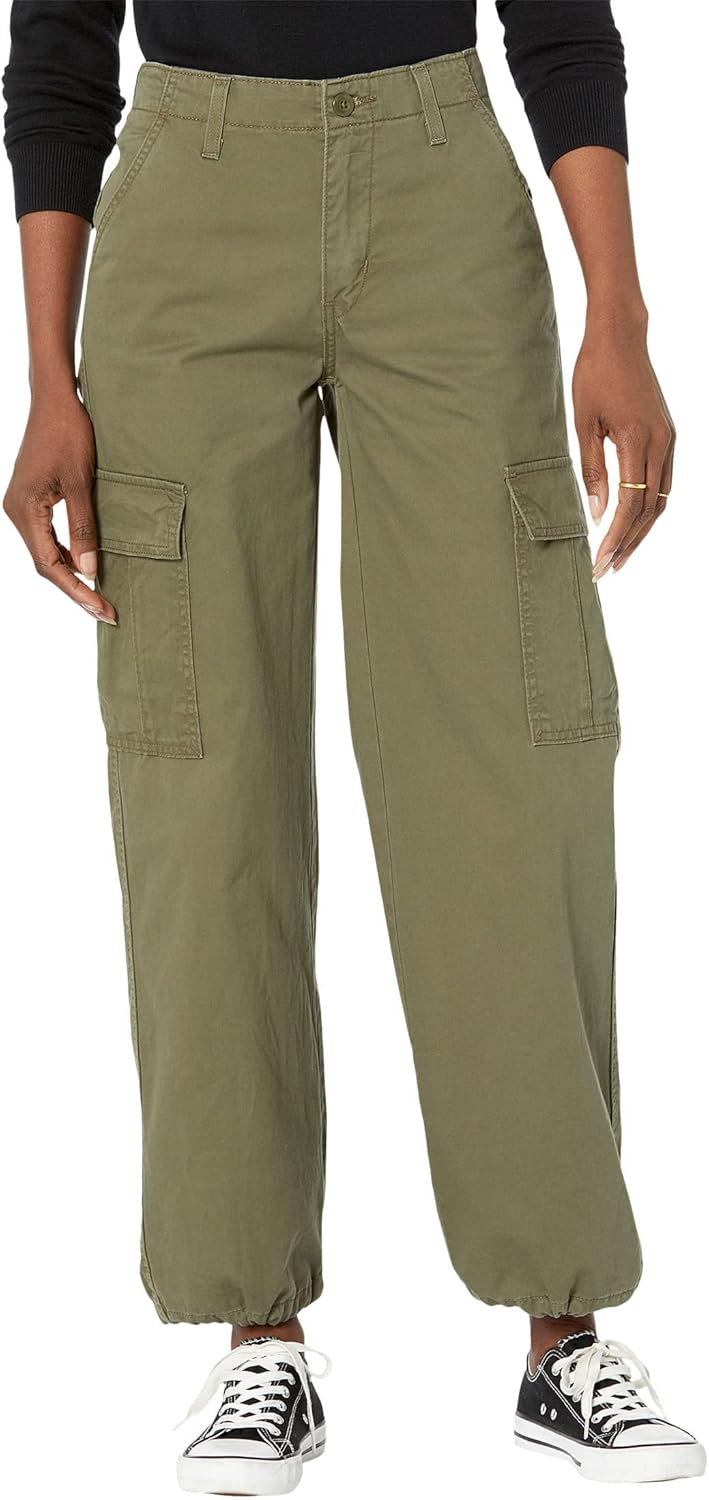 Levi's Women's '94 Baggy Cargo Pants for Effortless Style