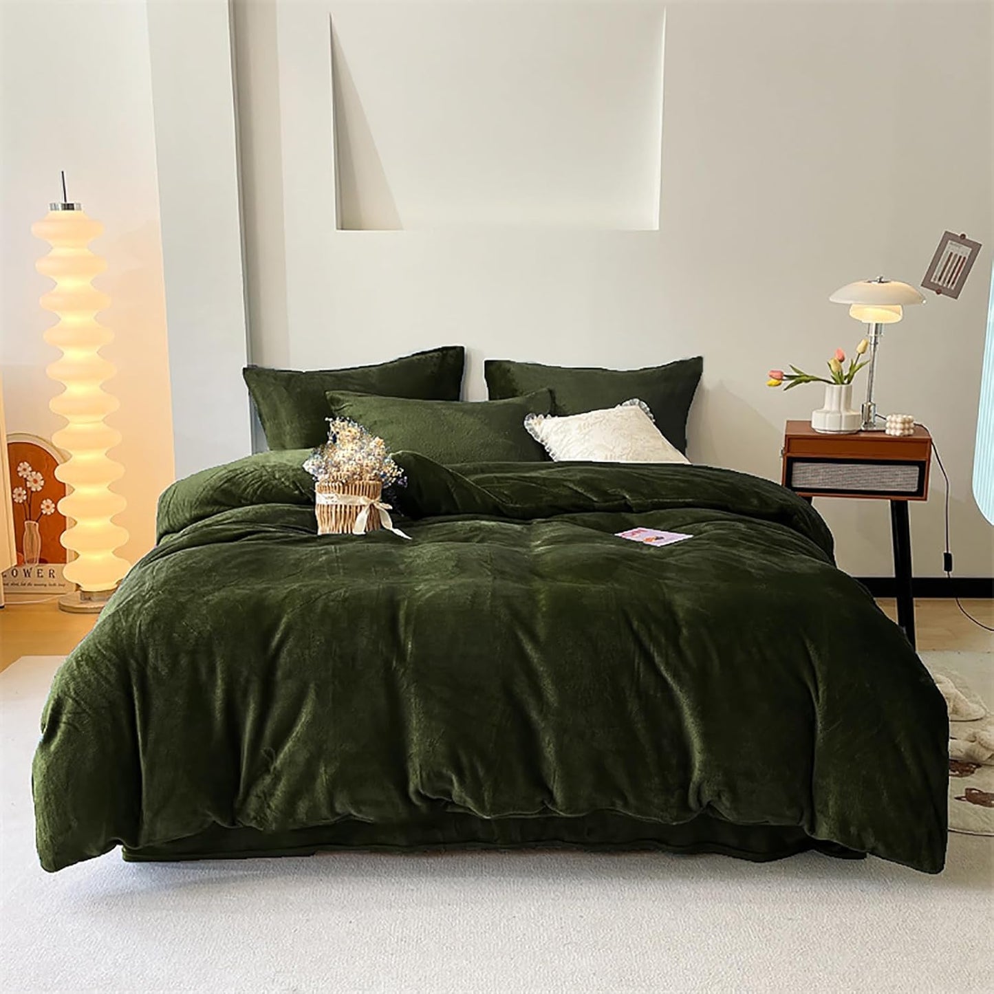 Luxlovery Army Green Velvet Comforter Set for Cozy Sleep