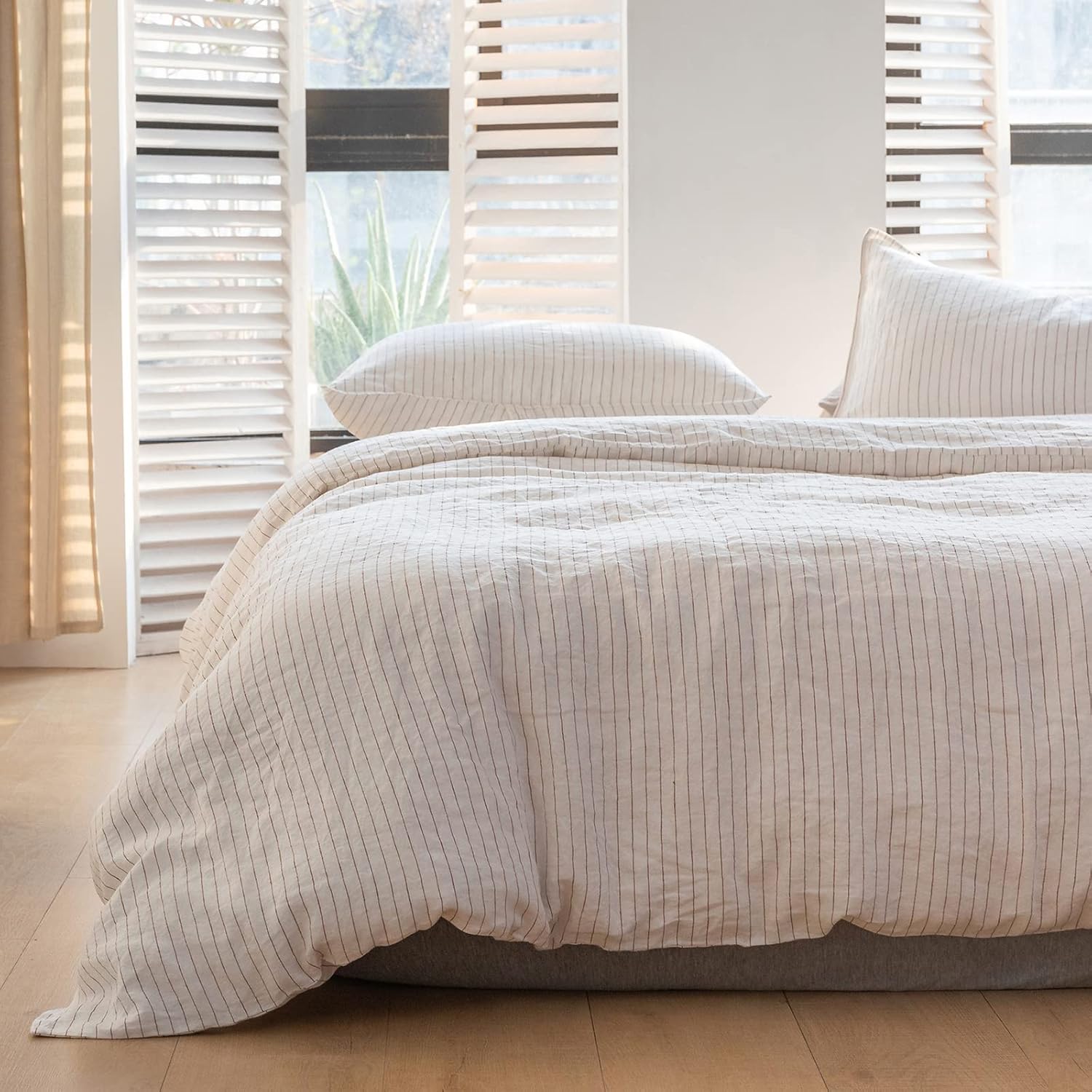 100% Linen Duvet Cover Set with Vintage Pinstripe Design