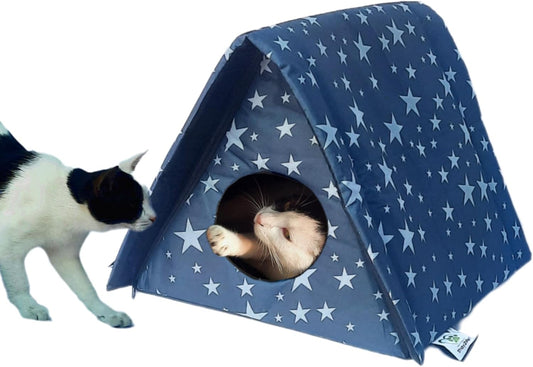 Winter-Ready Waterproof Cat Shelter - Sturdy & Cozy (M)