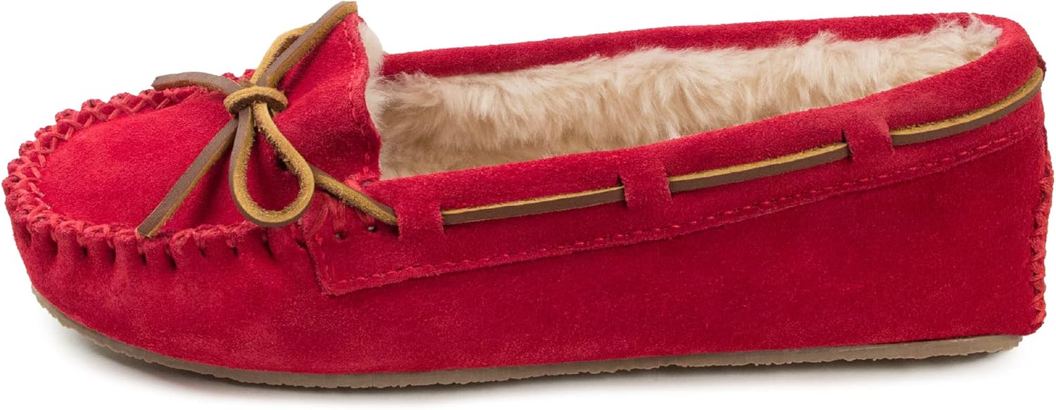 Minnetonka Women's Cally Moccasin Slipper: Comfort & Style