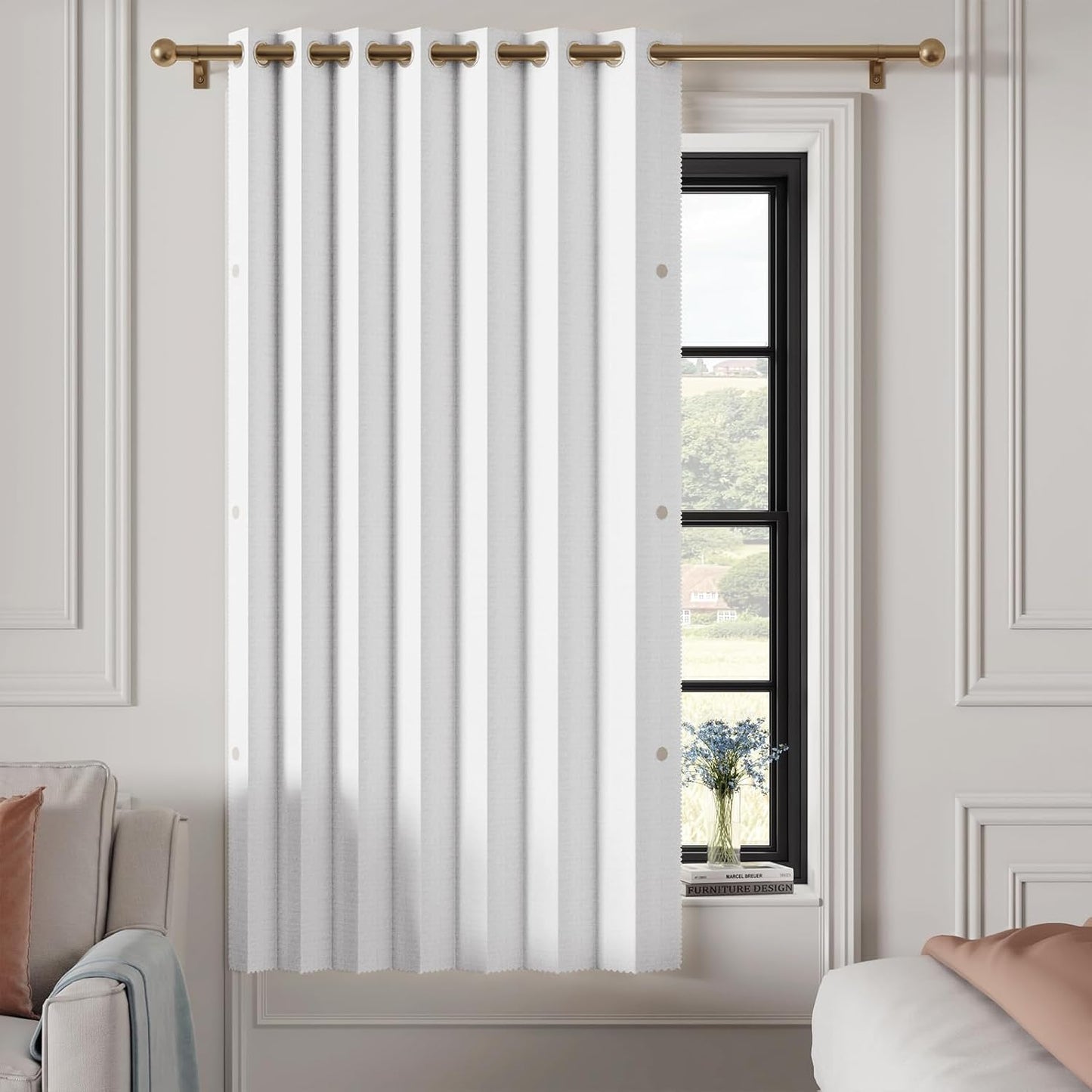 White Memory Trained Pinch Pleated Curtain for Full Blackout