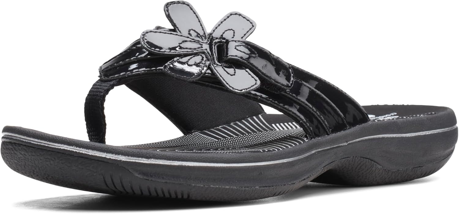 Clarks Women's Brinkleyflorah Sneaker: Ultra-Light Comfort