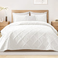 Lightweight King Quilt Set by Exclusivo Mezcla for Cozy Bedding