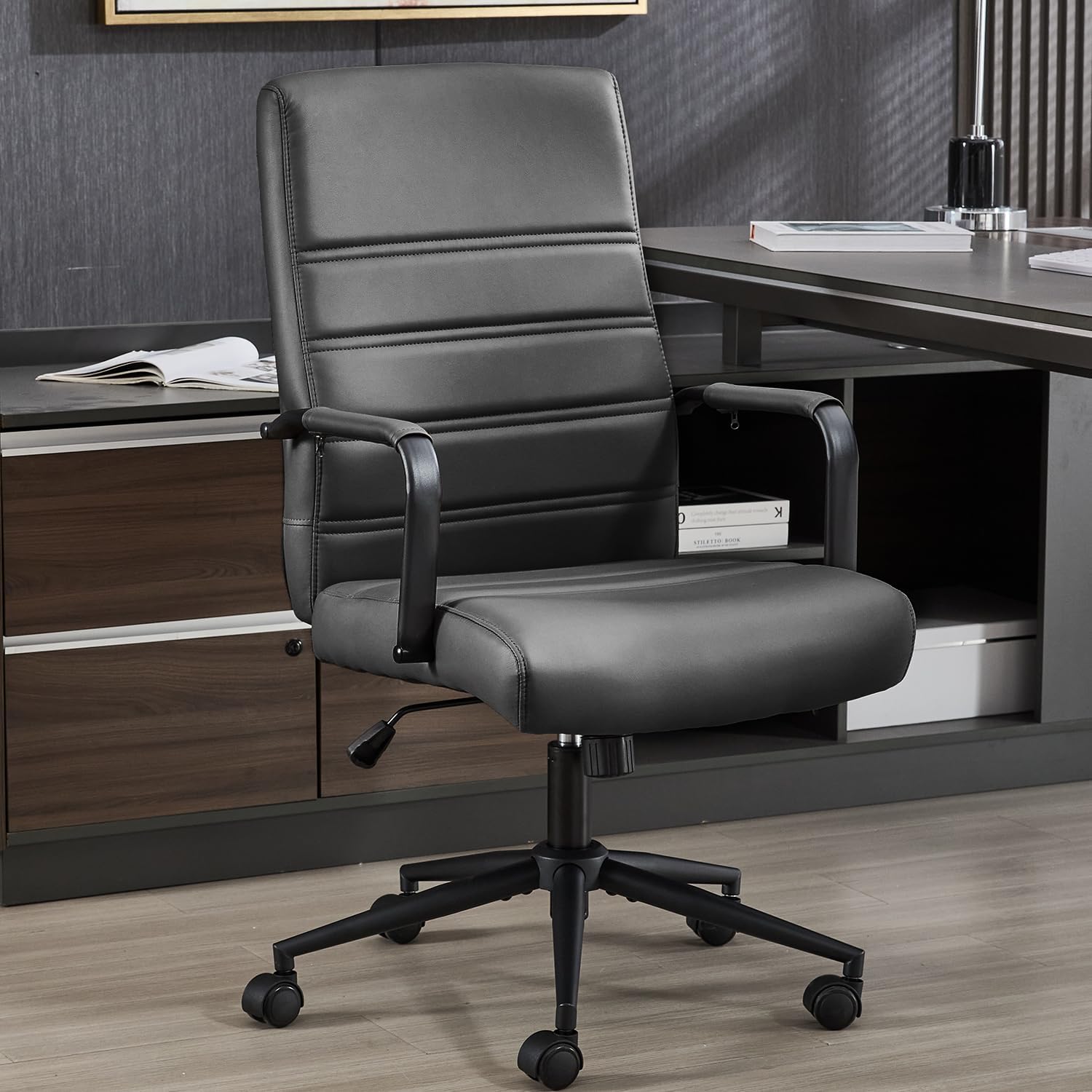 Ergonomic Office Desk Chair Leather for Ultimate Comfort