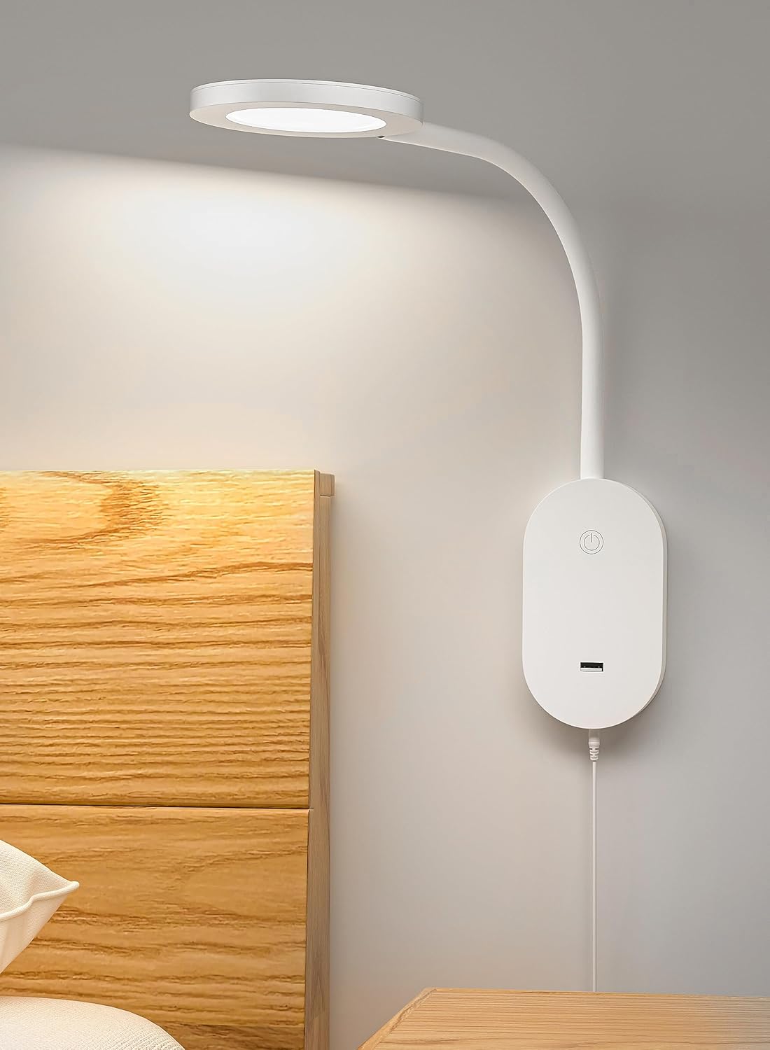 deeloop Wall Mounted Reading Light with USB Output for Bedside