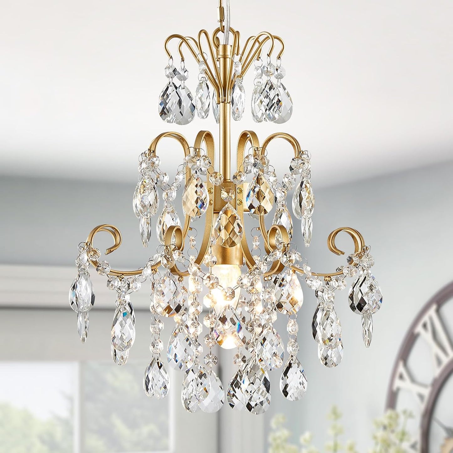 WUZUPS Crystal Chandelier Pendant Light for Modern Spaces