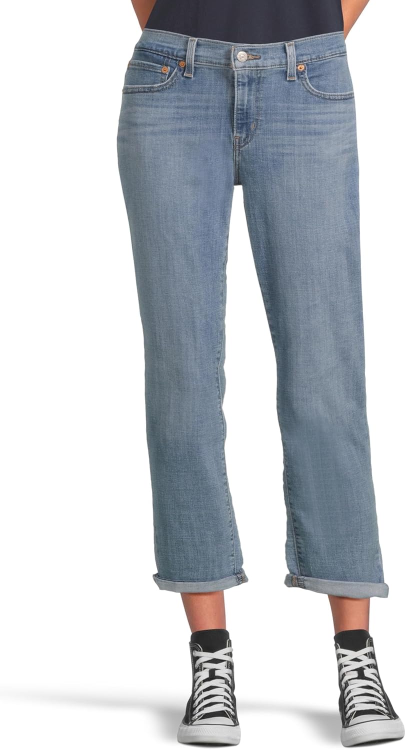Levi's Women's New Boyfriend Jeans for a Relaxed Fit Style