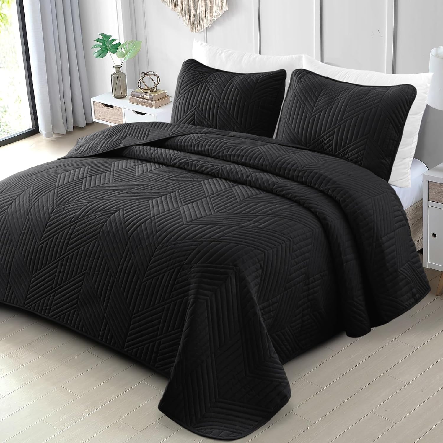 Ultrasonic Twin Quilt Bedding Set by Exclusivo Mezcla for All Seasons