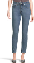 Levi's Women's 721 High Rise Skinny Jeans - FigureFlattering Fit