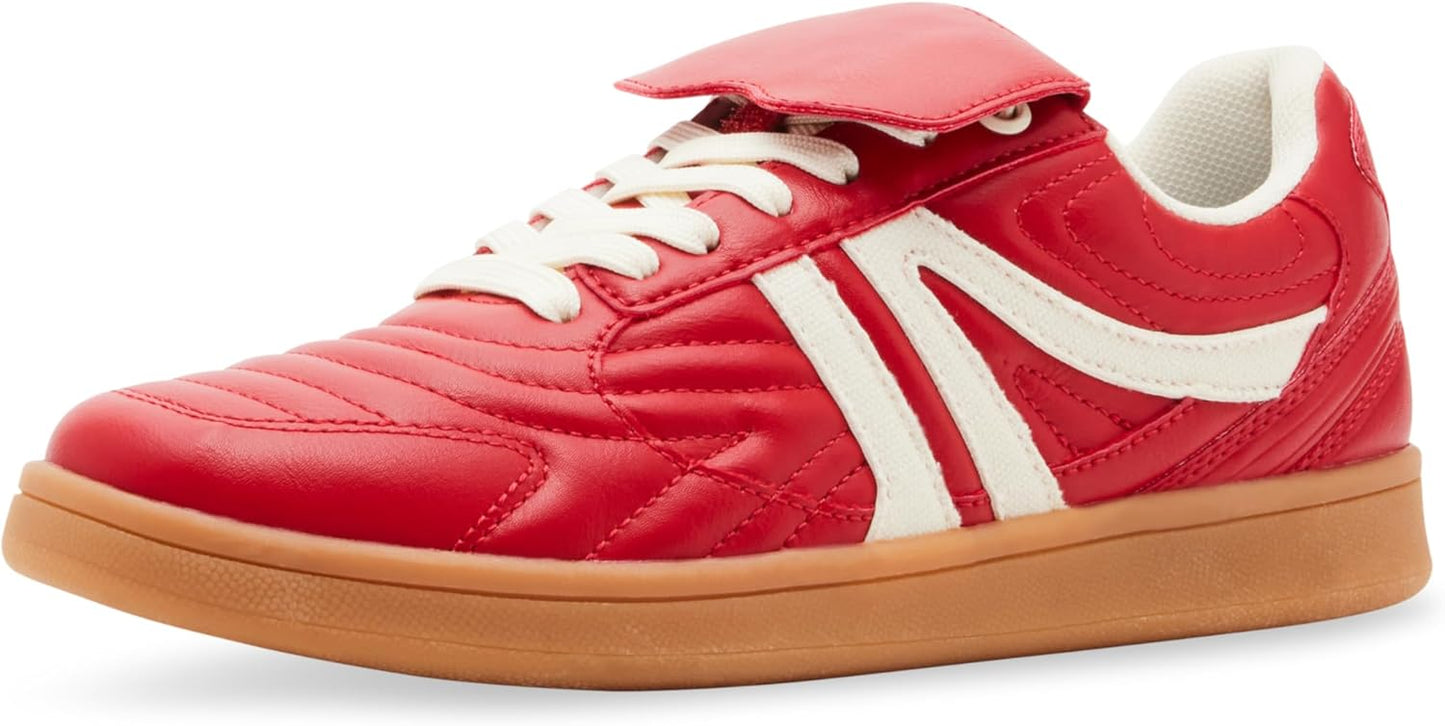 Steve Madden Womens Madrid: Stylish Comfort for Every Occasion