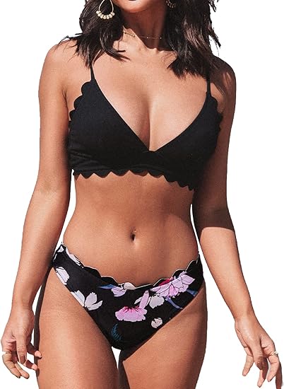CUPSHE Women's Scalloped V Neck Bikini Swimsuit for Summer Fun