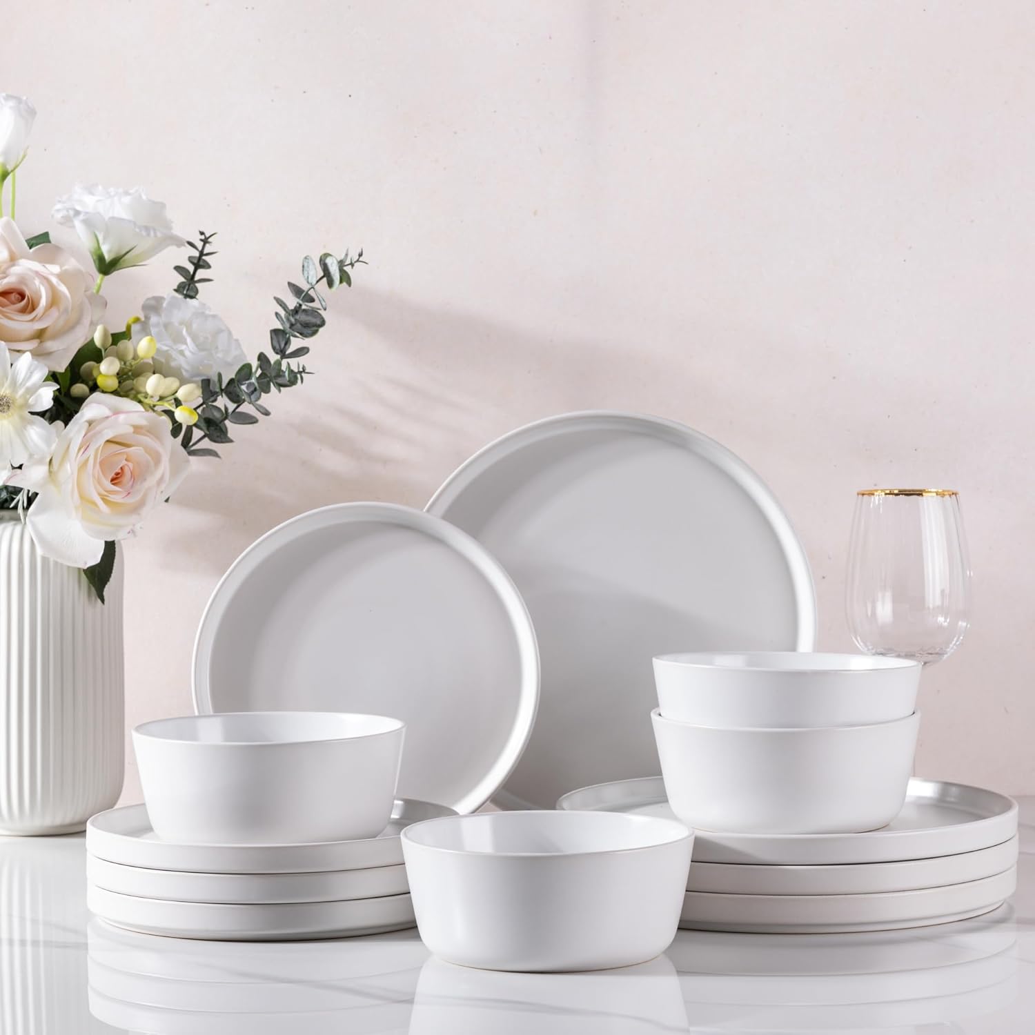 AmorArc Ceramic Dinnerware Set for 4 - Modern Matte White Plates