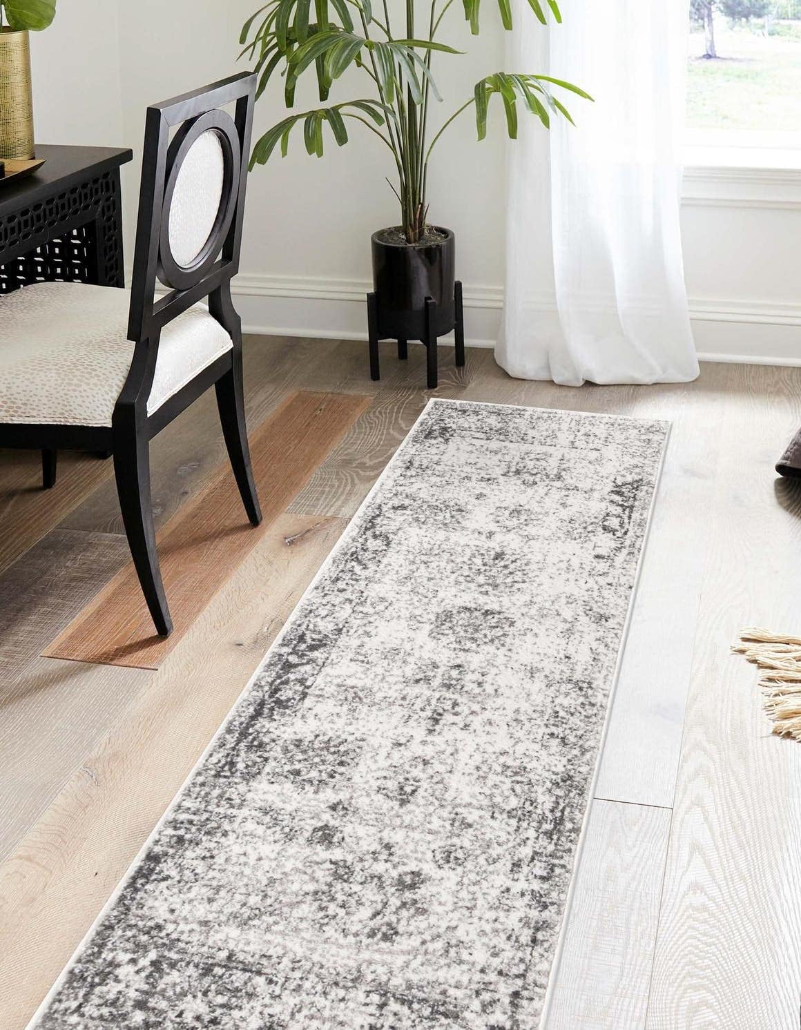 Unique Loom Sofia Collection Area Rug Runner for Home Decor