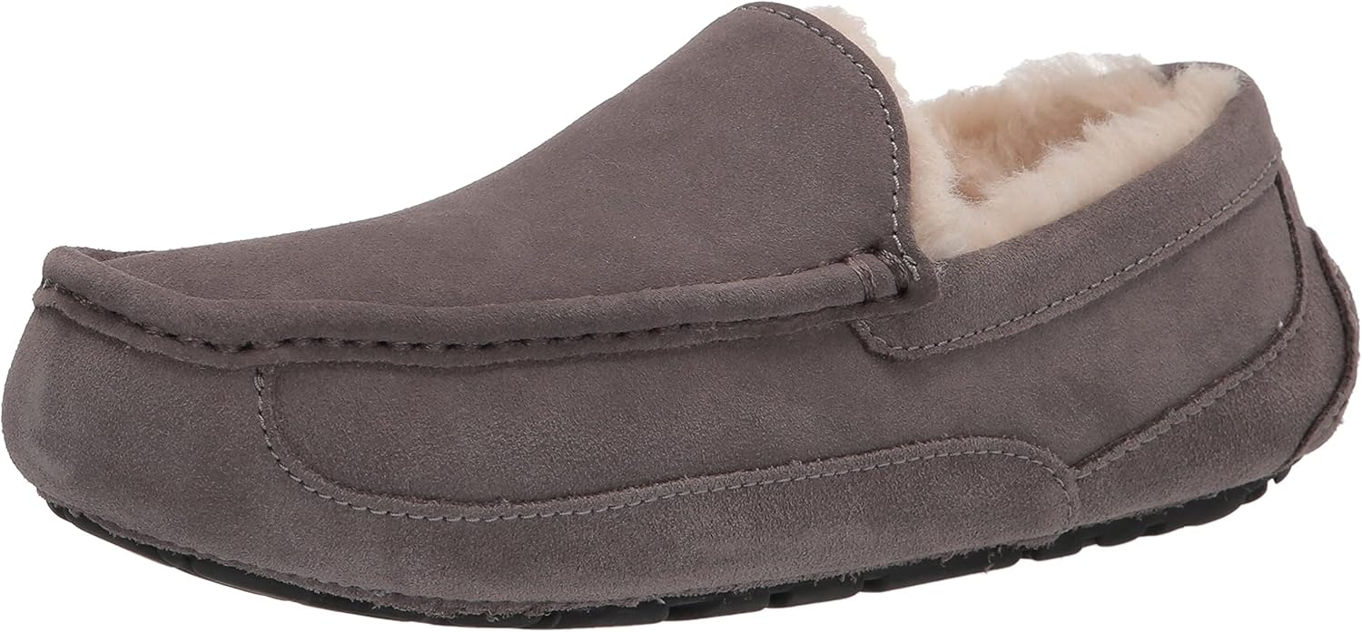 UGG Men's Ascot Slipper: Classic Comfort and Style for All